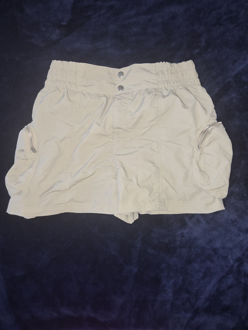 Love Tree Women's Tan Cargo Shorts with Zipper Pockets